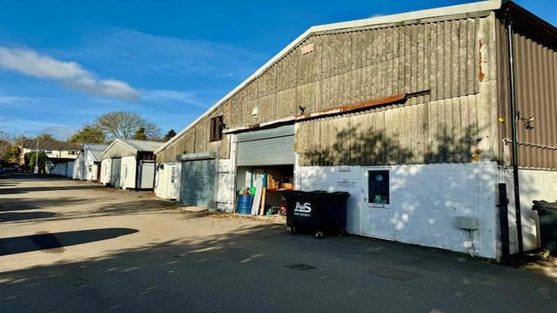 Storage / Warehouse To Let 