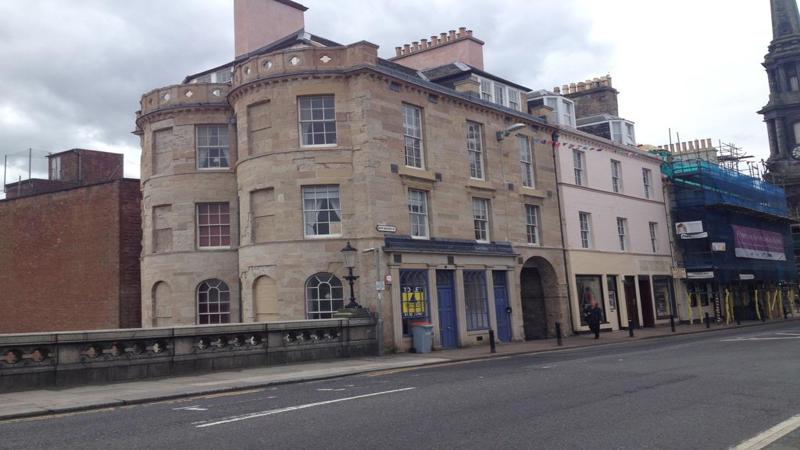 shop to let Ayr