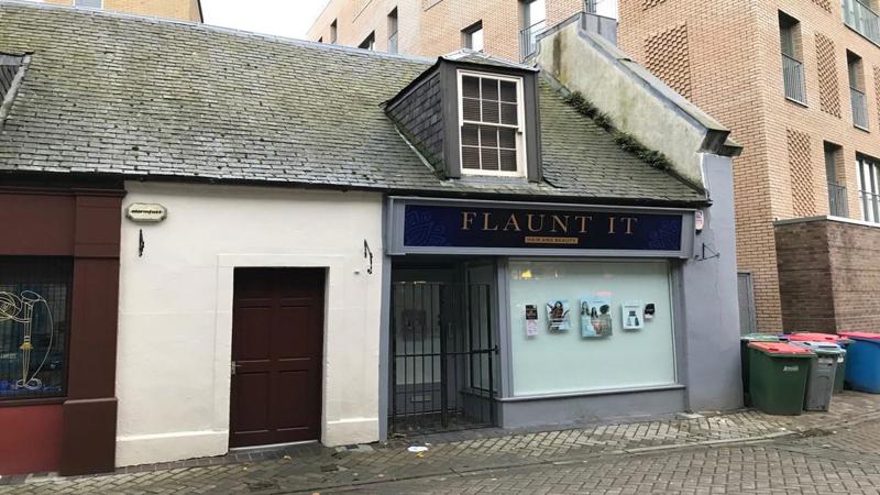 Salon / Shop To Let 