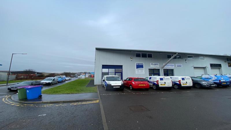 Office / Warehouse Unit To Let