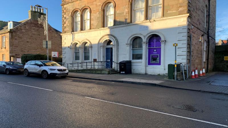 Former Bank Premises To Let / For Sale 