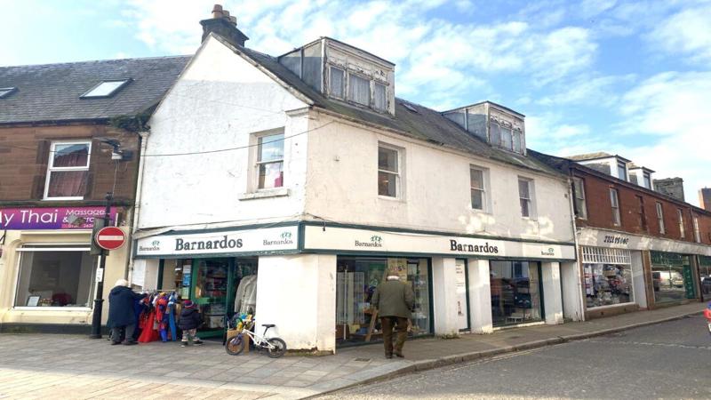 shop to let / may sell Dumfries