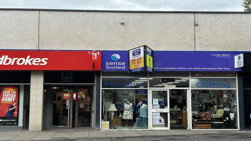 Prominent Retail Unit To Let