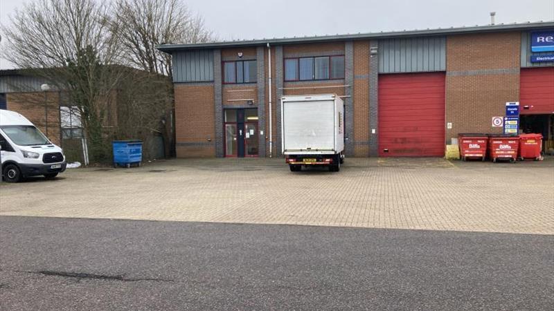 Warehouse To Let in Bradley Stoke