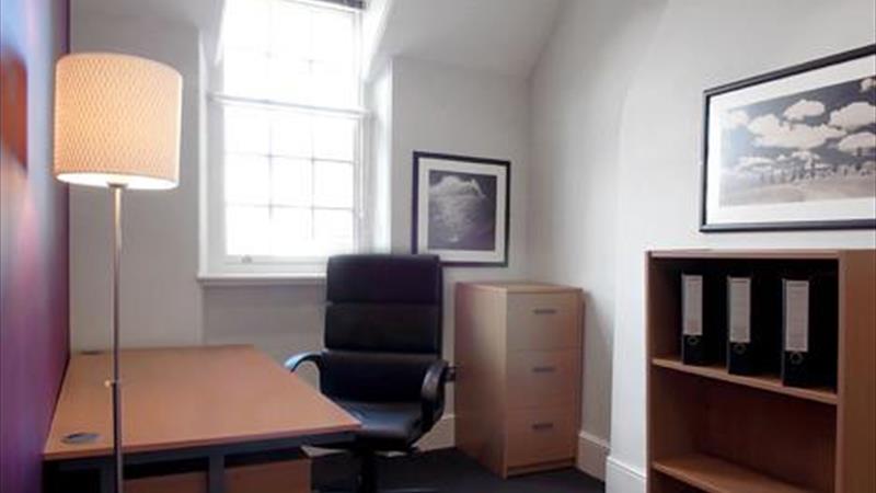 Private office (different sizes available)