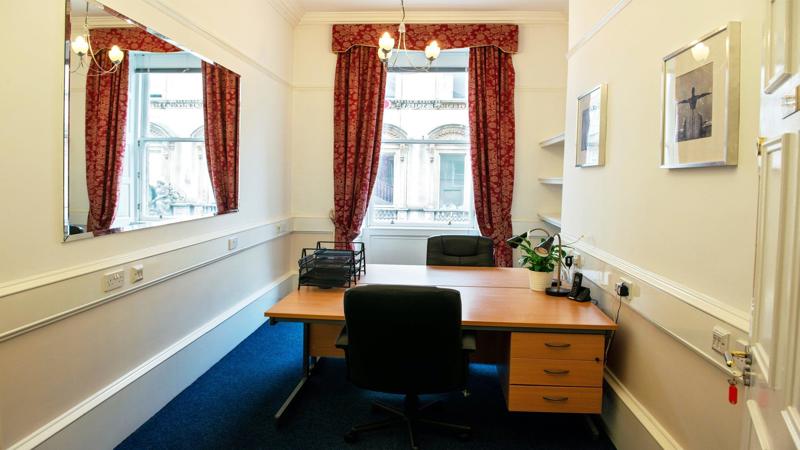 Private office (different sizes available)