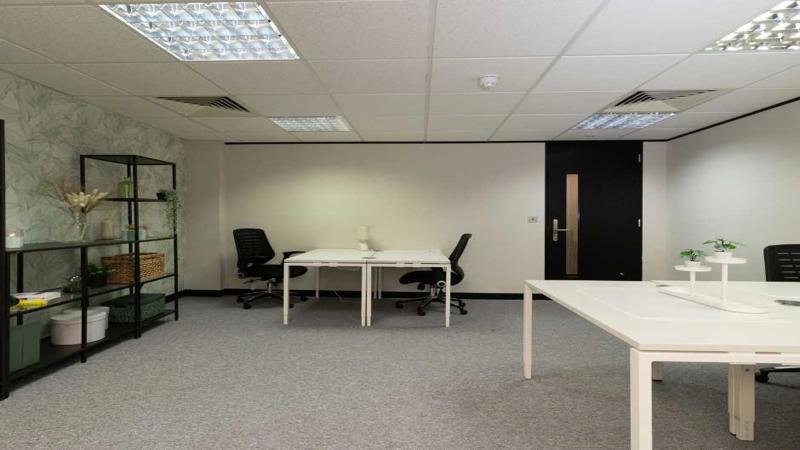 Private office (different sizes available)