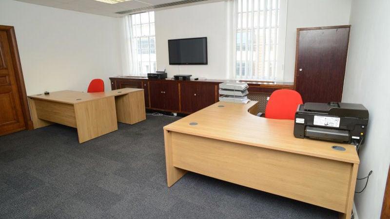 Private office (different sizes available)