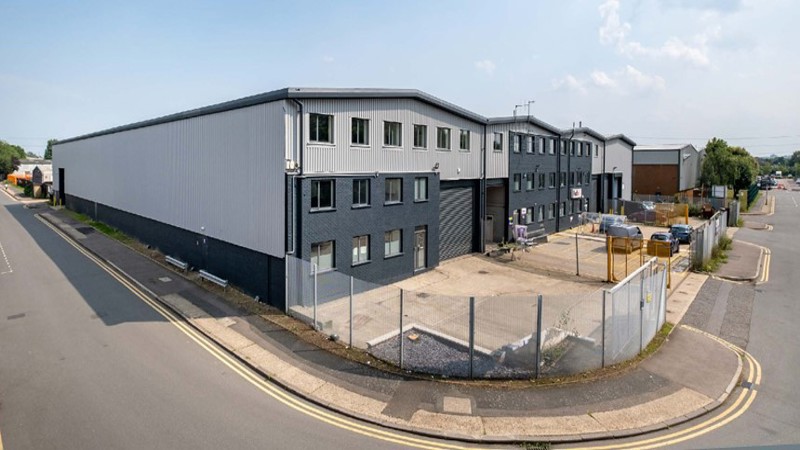 End Terraced Industrial Unit