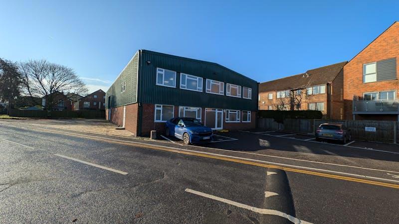 10 Carvers Trading Estate