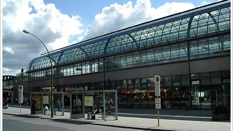 Bus Terminus Harlow.jpg