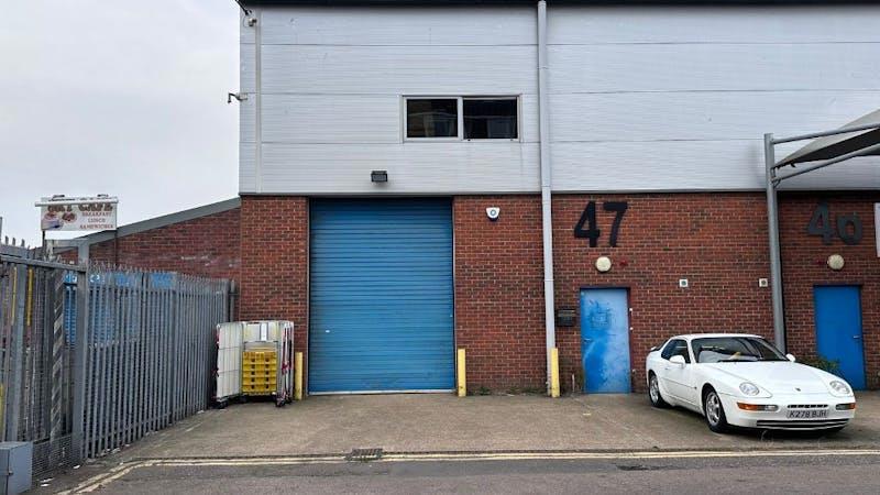 47 Cromwell Industrial Estate