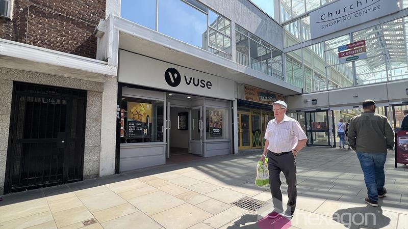 shop to let Dudley