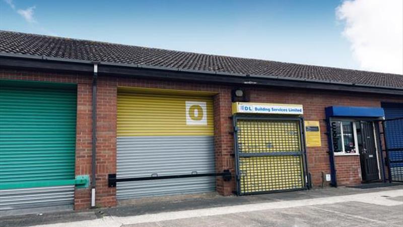 warehouse to let Brierley Hill